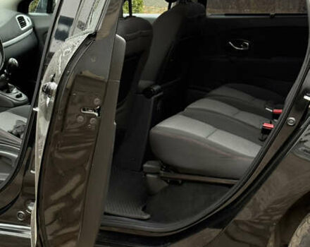 Черный Рено Гранд Сценик, объемом двигателя 1.46 л и пробегом 218 тыс. км за 11700 $, фото 13 на Automoto.ua