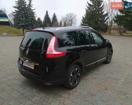 Черный Рено Гранд Сценик, объемом двигателя 1.6 л и пробегом 202 тыс. км за 9999 $, фото 5 на Automoto.ua