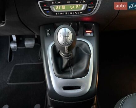 Черный Рено Гранд Сценик, объемом двигателя 1.6 л и пробегом 230 тыс. км за 9900 $, фото 37 на Automoto.ua