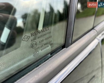 Чорний Рено Гранд Сценік, об'ємом двигуна 1.5 л та пробігом 225 тис. км за 10799 $, фото 32 на Automoto.ua