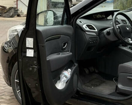 Черный Рено Гранд Сценик, объемом двигателя 1.46 л и пробегом 218 тыс. км за 11700 $, фото 12 на Automoto.ua