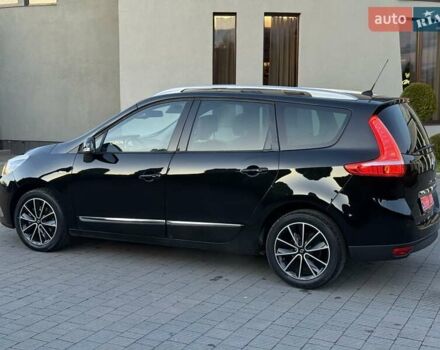 Черный Рено Гранд Сценик, объемом двигателя 1.6 л и пробегом 230 тыс. км за 9900 $, фото 3 на Automoto.ua