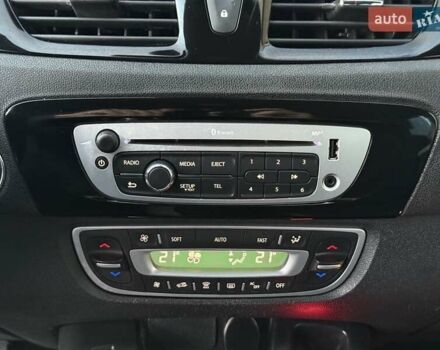 Черный Рено Гранд Сценик, объемом двигателя 1.6 л и пробегом 230 тыс. км за 9900 $, фото 35 на Automoto.ua