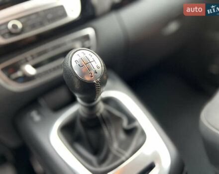 Чорний Рено Гранд Сценік, об'ємом двигуна 1.5 л та пробігом 225 тис. км за 10799 $, фото 44 на Automoto.ua