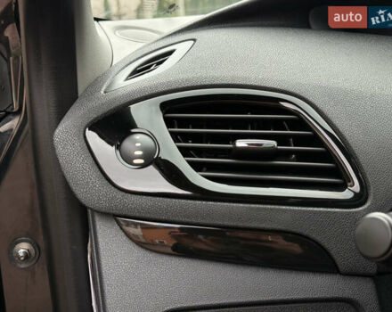 Черный Рено Гранд Сценик, объемом двигателя 1.5 л и пробегом 224 тыс. км за 11400 $, фото 64 на Automoto.ua