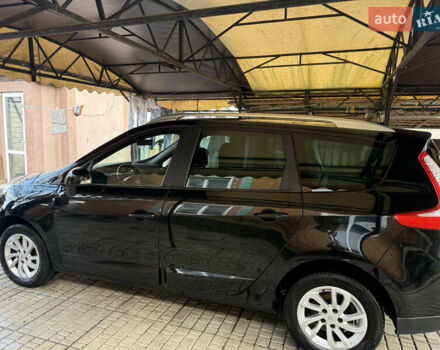 Черный Рено Гранд Сценик, объемом двигателя 1.5 л и пробегом 276 тыс. км за 10000 $, фото 6 на Automoto.ua