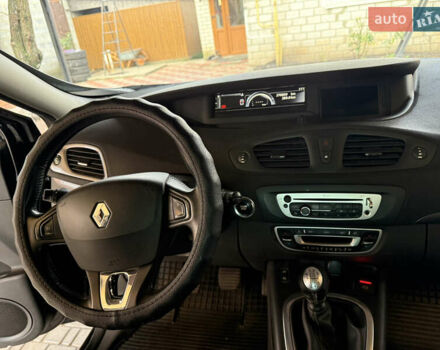 Черный Рено Гранд Сценик, объемом двигателя 1.5 л и пробегом 276 тыс. км за 10000 $, фото 12 на Automoto.ua