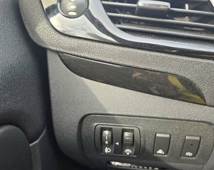 Черный Рено Гранд Сценик, объемом двигателя 1.6 л и пробегом 170 тыс. км за 11500 $, фото 15 на Automoto.ua