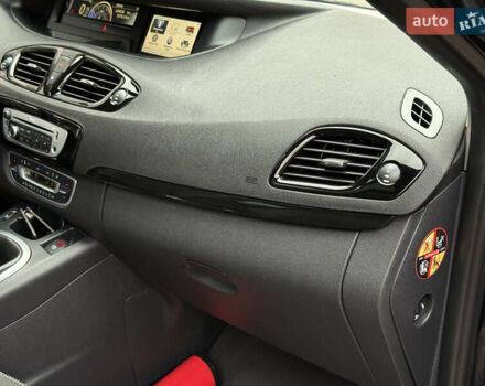 Черный Рено Гранд Сценик, объемом двигателя 1.5 л и пробегом 224 тыс. км за 11400 $, фото 105 на Automoto.ua