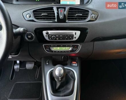 Черный Рено Гранд Сценик, объемом двигателя 1.6 л и пробегом 230 тыс. км за 9900 $, фото 36 на Automoto.ua