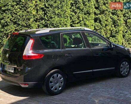 Черный Рено Гранд Сценик, объемом двигателя 1.6 л и пробегом 216 тыс. км за 9550 $, фото 3 на Automoto.ua