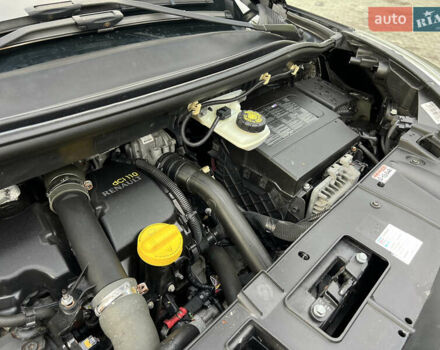 Чорний Рено Гранд Сценік, об'ємом двигуна 1.5 л та пробігом 225 тис. км за 10799 $, фото 71 на Automoto.ua