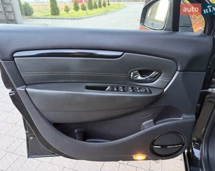 Черный Рено Гранд Сценик, объемом двигателя 1.6 л и пробегом 230 тыс. км за 9900 $, фото 21 на Automoto.ua