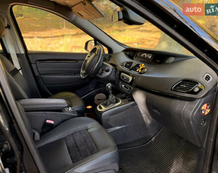 Черный Рено Гранд Сценик, объемом двигателя 1.6 л и пробегом 236 тыс. км за 10500 $, фото 10 на Automoto.ua