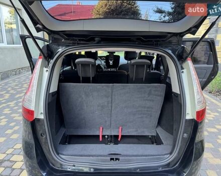 Черный Рено Гранд Сценик, объемом двигателя 0 л и пробегом 232 тыс. км за 7850 $, фото 1 на Automoto.ua