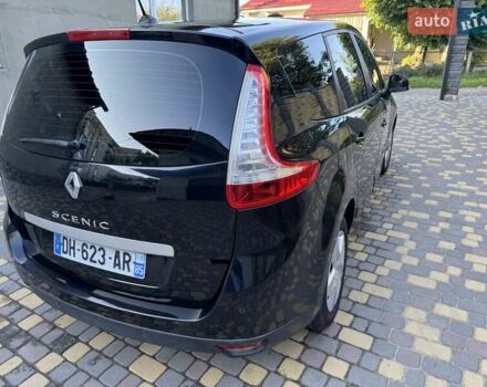 Черный Рено Гранд Сценик, объемом двигателя 0 л и пробегом 232 тыс. км за 7850 $, фото 7 на Automoto.ua