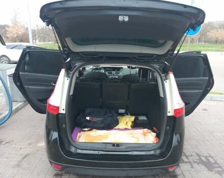 Черный Рено Гранд Сценик, объемом двигателя 1.46 л и пробегом 305 тыс. км за 8200 $, фото 4 на Automoto.ua