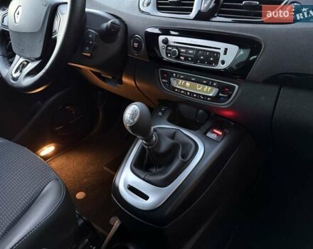 Черный Рено Гранд Сценик, объемом двигателя 1.6 л и пробегом 230 тыс. км за 9900 $, фото 71 на Automoto.ua