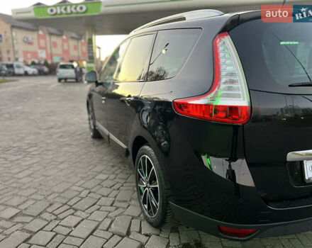 Чорний Рено Гранд Сценік, об'ємом двигуна 1.5 л та пробігом 225 тис. км за 10799 $, фото 24 на Automoto.ua