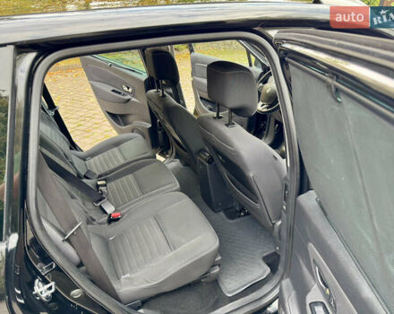 Черный Рено Гранд Сценик, объемом двигателя 1.5 л и пробегом 241 тыс. км за 8900 $, фото 17 на Automoto.ua