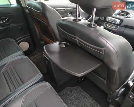 Черный Рено Гранд Сценик, объемом двигателя 1.6 л и пробегом 202 тыс. км за 9999 $, фото 28 на Automoto.ua