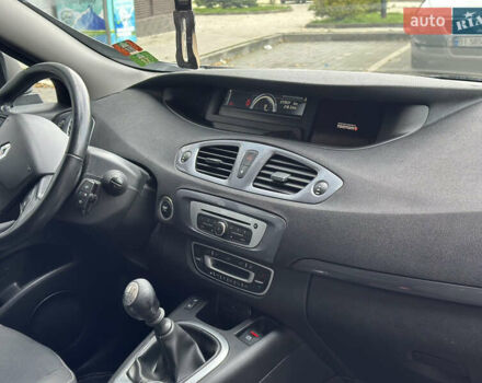 Чорний Рено Гранд Сценік, об'ємом двигуна 1.46 л та пробігом 217 тис. км за 8800 $, фото 16 на Automoto.ua