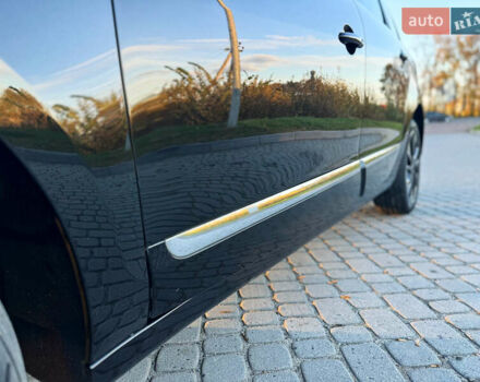 Рено Гранд Сценик 2015 в Стрые на Automoto.ua Черный Рено Гранд Сценик, объемом двигателя 1.5 л и пробегом 213 тыс. км за 11799 $, фото 13 на Automoto.ua