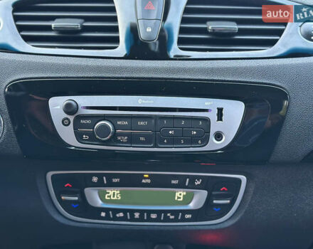 Черный Рено Гранд Сценик, объемом двигателя 1.6 л и пробегом 269 тыс. км за 10500 $, фото 59 на Automoto.ua