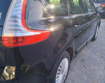 Черный Рено Гранд Сценик, объемом двигателя 1.6 л и пробегом 320 тыс. км за 8700 $, фото 5 на Automoto.ua