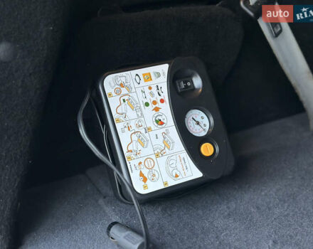 Черный Рено Гранд Сценик, объемом двигателя 1.6 л и пробегом 269 тыс. км за 10500 $, фото 45 на Automoto.ua