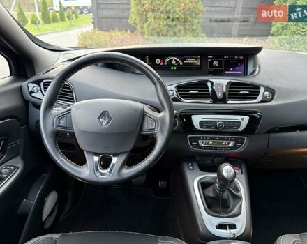 Чорний Рено Гранд Сценік, об'ємом двигуна 1.6 л та пробігом 216 тис. км за 11800 $, фото 48 на Automoto.ua