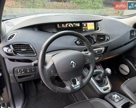 Чорний Рено Гранд Сценік, об'ємом двигуна 1.6 л та пробігом 216 тис. км за 11800 $, фото 33 на Automoto.ua