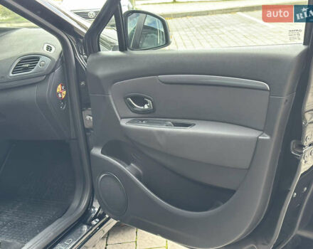 Чорний Рено Гранд Сценік, об'ємом двигуна 1.46 л та пробігом 217 тис. км за 8800 $, фото 14 на Automoto.ua