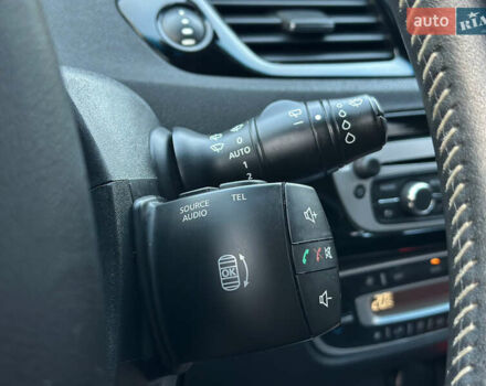 Черный Рено Гранд Сценик, объемом двигателя 1.6 л и пробегом 269 тыс. км за 10500 $, фото 16 на Automoto.ua