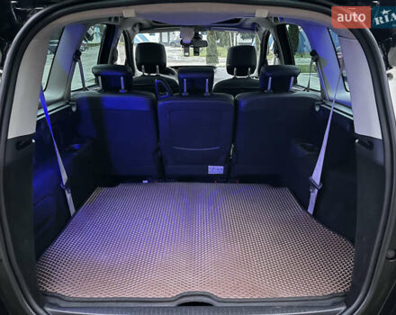 Чорний Рено Гранд Сценік, об'ємом двигуна 1.46 л та пробігом 240 тис. км за 10999 $, фото 44 на Automoto.ua