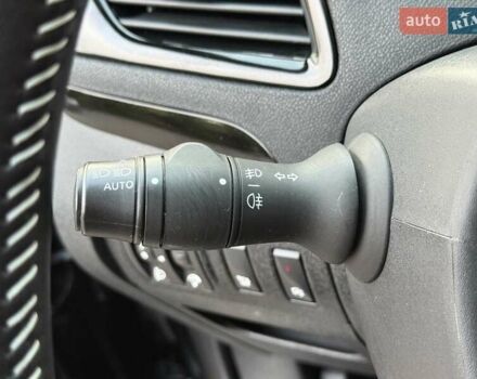 Чорний Рено Гранд Сценік, об'ємом двигуна 1.6 л та пробігом 216 тис. км за 11800 $, фото 35 на Automoto.ua