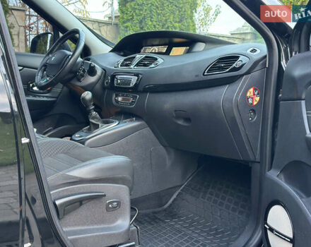 Черный Рено Гранд Сценик, объемом двигателя 1.6 л и пробегом 269 тыс. км за 10500 $, фото 72 на Automoto.ua