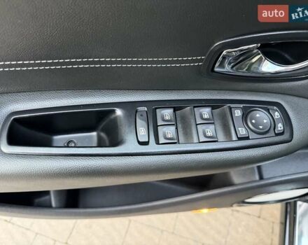 Чорний Рено Гранд Сценік, об'ємом двигуна 1.6 л та пробігом 216 тис. км за 11800 $, фото 31 на Automoto.ua