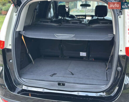 Черный Рено Гранд Сценик, объемом двигателя 1.6 л и пробегом 269 тыс. км за 10500 $, фото 43 на Automoto.ua