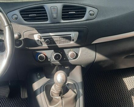 Черный Рено Гранд Сценик, объемом двигателя 1.5 л и пробегом 135 тыс. км за 9200 $, фото 6 на Automoto.ua