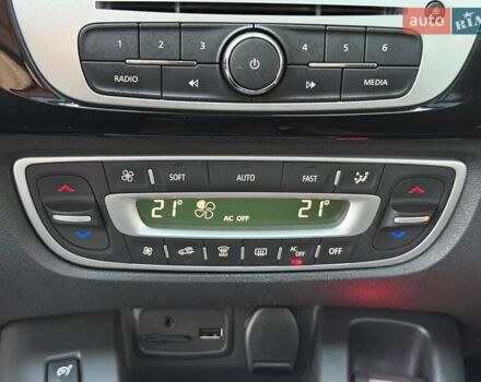 Чорний Рено Гранд Сценік, об'ємом двигуна 1.6 л та пробігом 216 тис. км за 11800 $, фото 44 на Automoto.ua