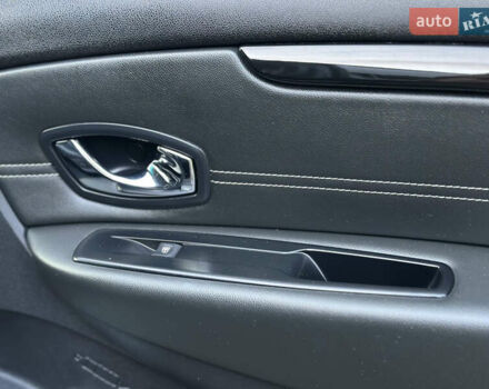 Черный Рено Гранд Сценик, объемом двигателя 1.6 л и пробегом 269 тыс. км за 10500 $, фото 65 на Automoto.ua