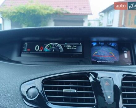 Черный Рено Гранд Сценик, объемом двигателя 1.6 л и пробегом 215 тыс. км за 10999 $, фото 89 на Automoto.ua