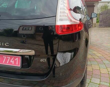 Черный Рено Гранд Сценик, объемом двигателя 1.6 л и пробегом 215 тыс. км за 10999 $, фото 10 на Automoto.ua