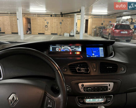 Черный Рено Гранд Сценик, объемом двигателя 1.5 л и пробегом 219 тыс. км за 11300 $, фото 4 на Automoto.ua