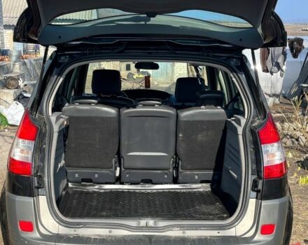 Черный Рено Гранд Сценик, объемом двигателя 1.6 л и пробегом 147 тыс. км за 6200 $, фото 3 на Automoto.ua