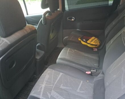 Черный Рено Гранд Сценик, объемом двигателя 1.9 л и пробегом 250 тыс. км за 1500 $, фото 5 на Automoto.ua