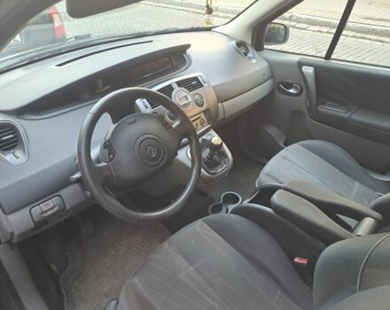 Черный Рено Гранд Сценик, объемом двигателя 1.9 л и пробегом 250 тыс. км за 1500 $, фото 4 на Automoto.ua