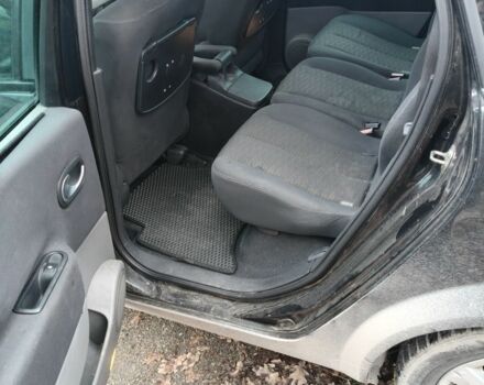 Черный Рено Гранд Сценик, объемом двигателя 1.9 л и пробегом 330 тыс. км за 2850 $, фото 4 на Automoto.ua