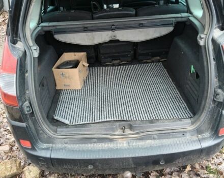 Черный Рено Гранд Сценик, объемом двигателя 1.9 л и пробегом 330 тыс. км за 2850 $, фото 6 на Automoto.ua